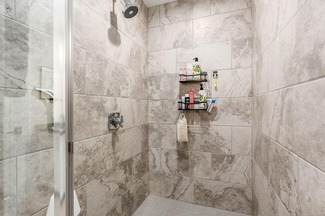 Building Photo - 90 Normandy Ave