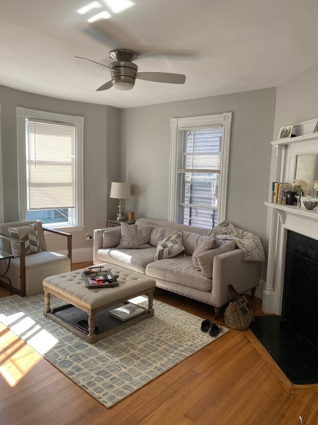 Building Photo - 83 Brook St