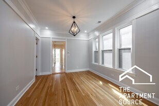 Building Photo - 3055 N Kimball Ave