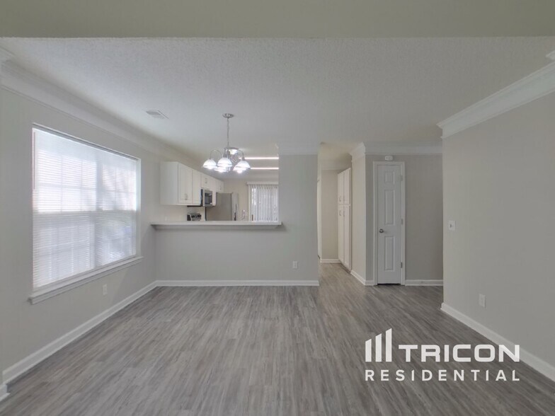 Building Photo - 112 Candar Ct