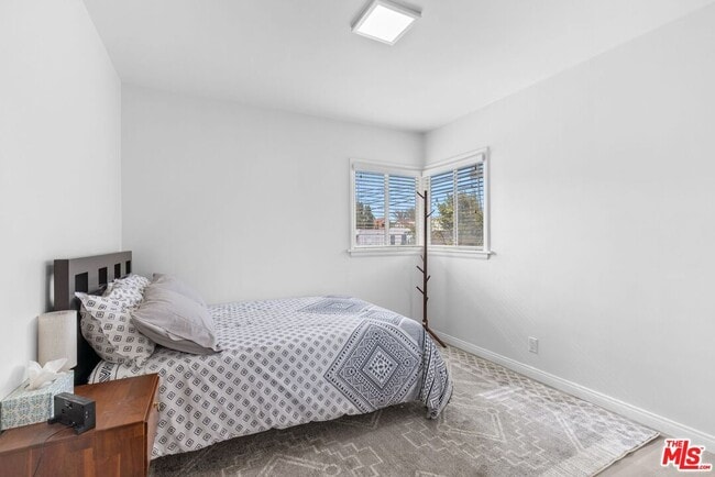 Building Photo - 727 Crenshaw Blvd