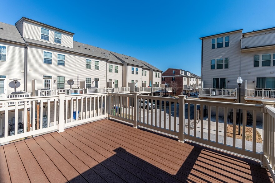 Building Photo - 201 S Macon St