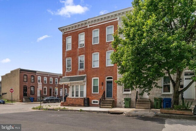 Building Photo - 829 W Barre St