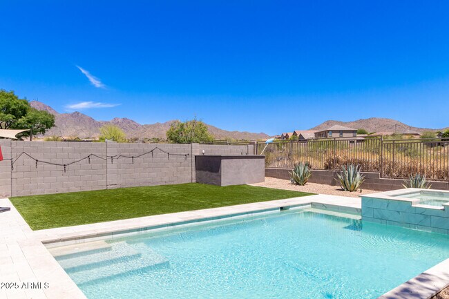 Building Photo - 10357 E Texas Sage Ln