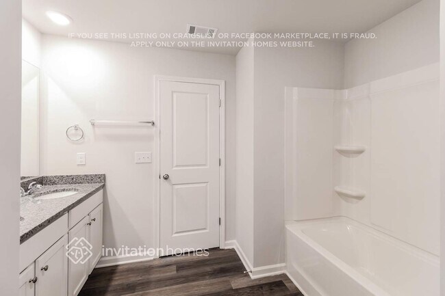 Building Photo - 615 Bartram Ct