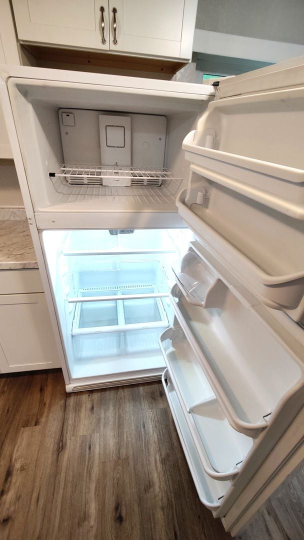 Building Photo - *Spacious & Updated 3BD/2BA Single-Family Home Available in Bethel Park*