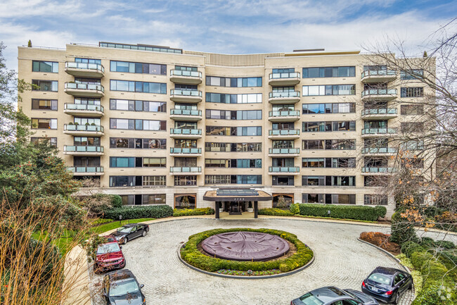 2502 Calvert St NW - Shoreham West Cooperative