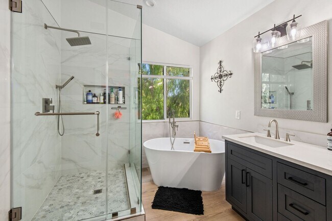 Building Photo - Newly Remodeled 4 Bedroom Aliso Viejo Home...