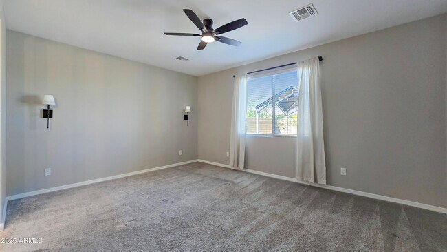 Building Photo - 18418 W Sunbelt Dr