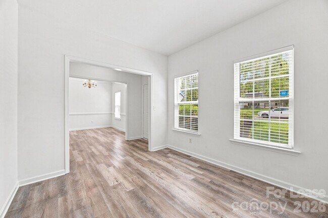 Building Photo - 1748 Chinchester Ln