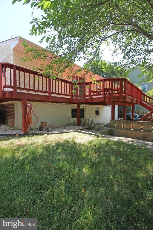 Building Photo - 102 Yeonas Dr SE
