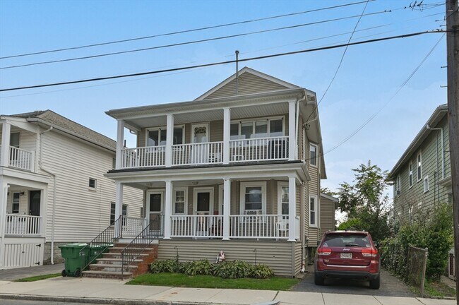 Building Photo - 76 Windsor Rd