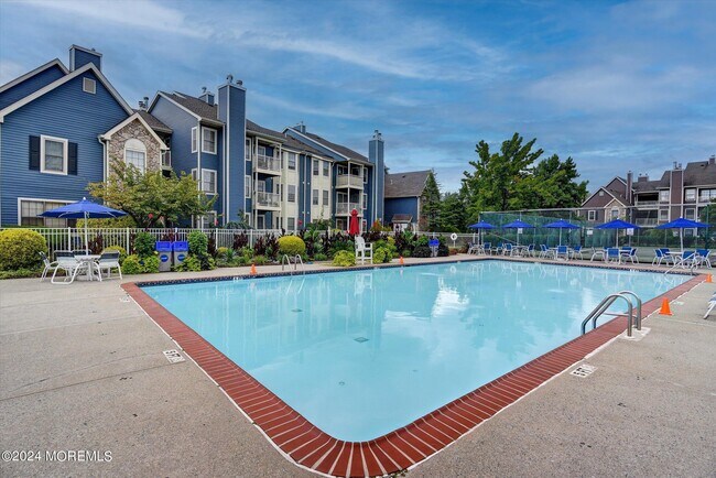Building Photo - 54 Lear Ct