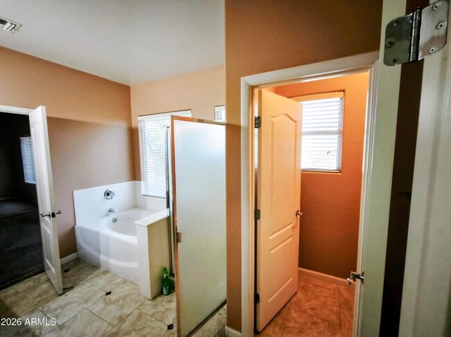 Building Photo - 42914 N Hudson Ct