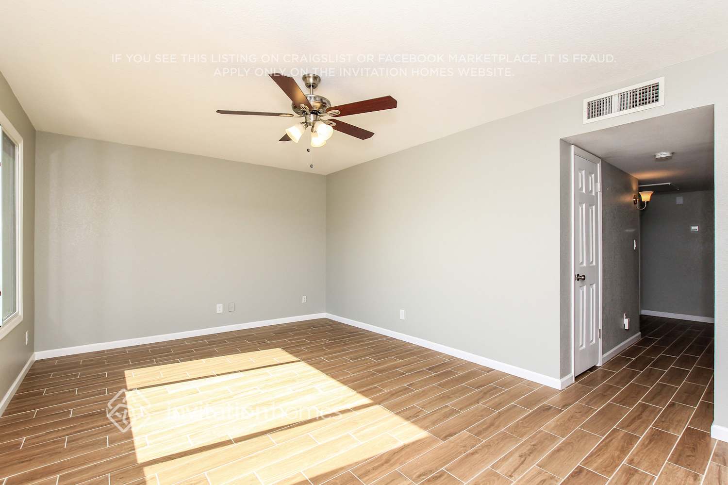 Building Photo - 3622 E Bloomfield Rd