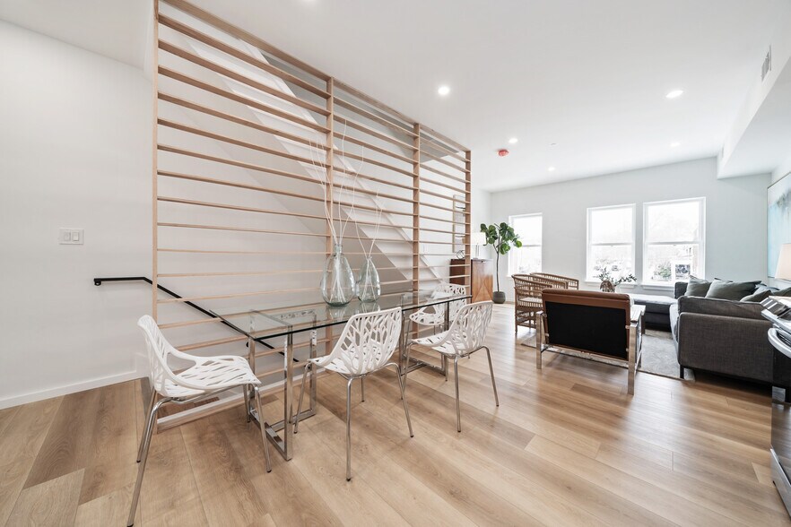 Open Floor Plan - 750 19th St NE