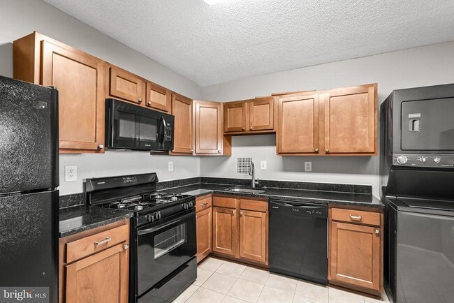 Building Photo - 3701 S George Mason Dr