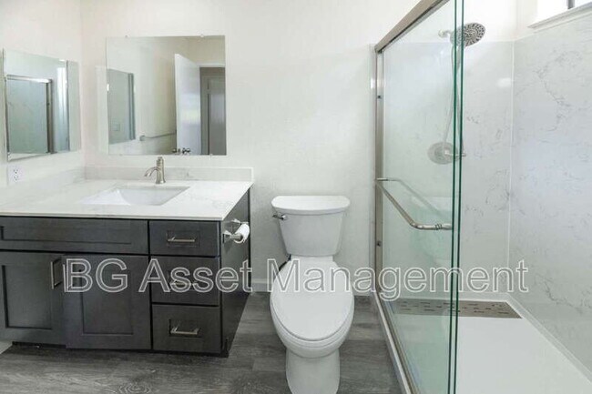 Building Photo - 238 Cinnabar Way