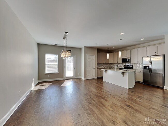 Building Photo - 1111 Westgate Dr