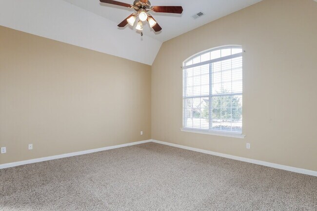 Building Photo - 1498 Lawson Dr