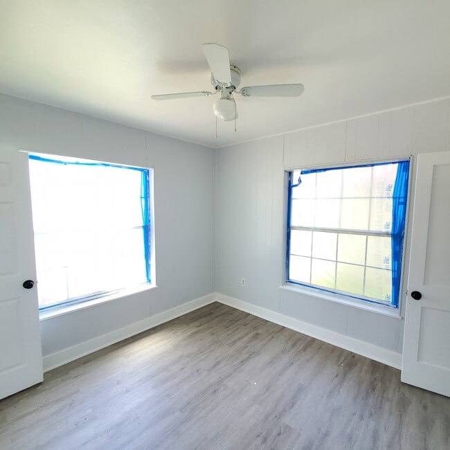 Building Photo - 1735 25th St S