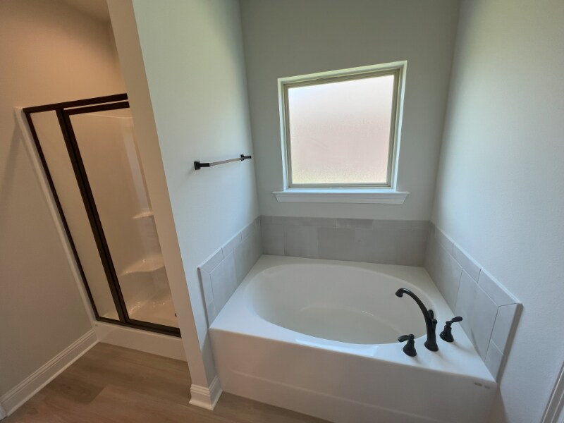 Building Photo - 18031 Evergreen Dr