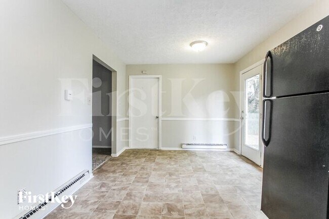 Building Photo - 819 Moss Oak Ct