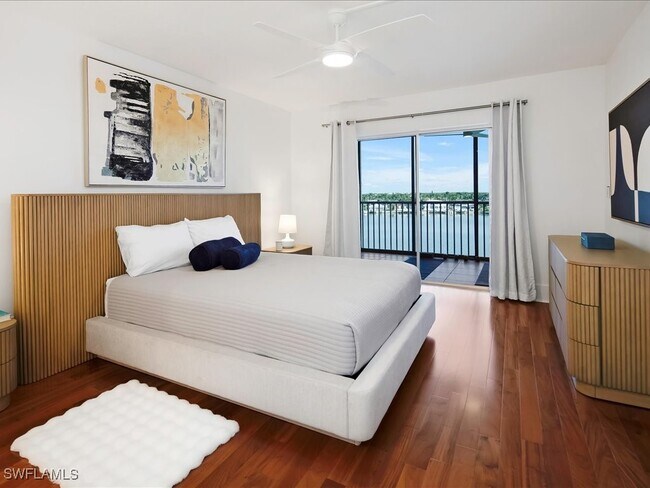 Building Photo - 2750 Gulf Shore Blvd N