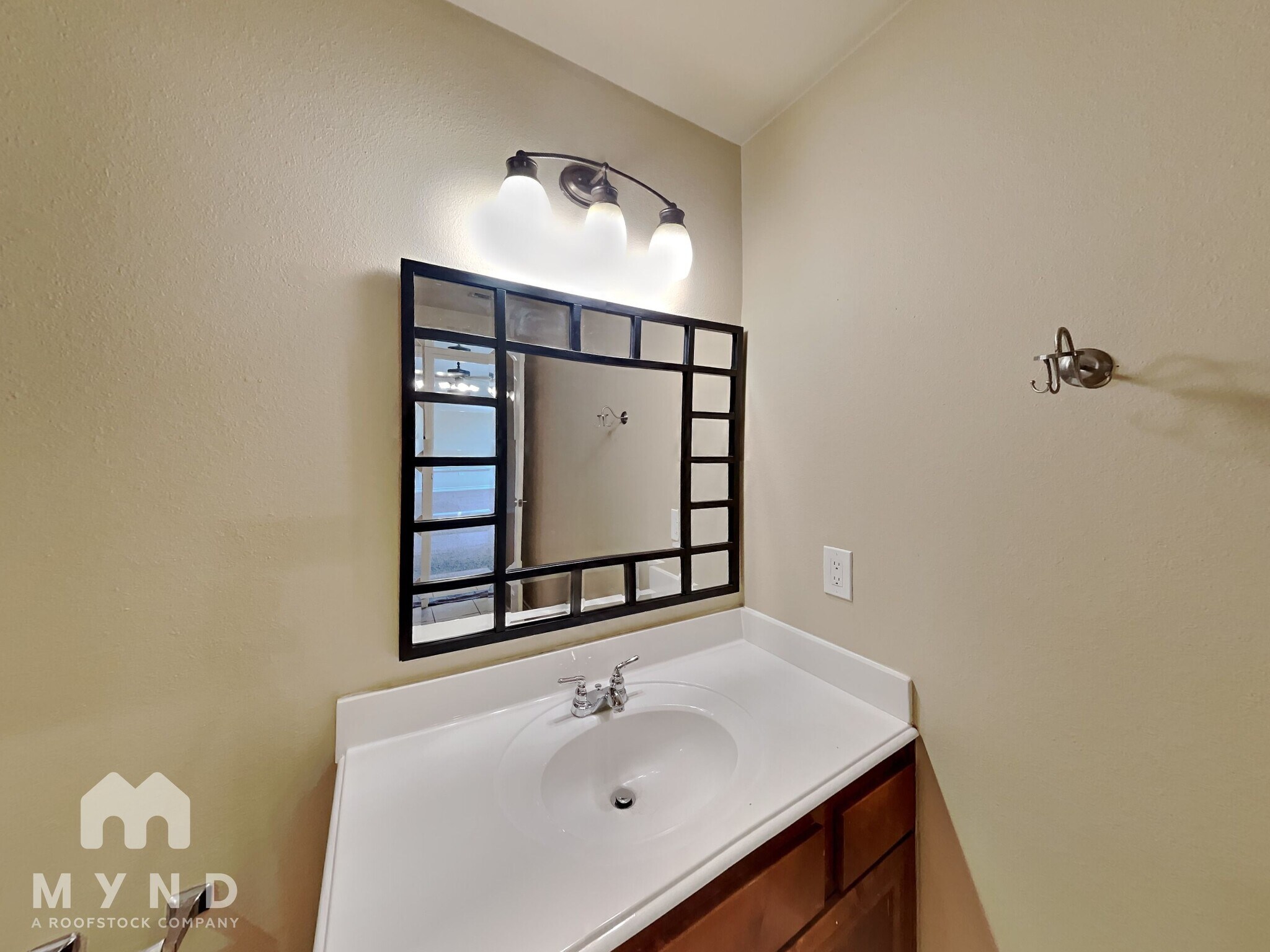 Building Photo - 902 Parkplace Rdg