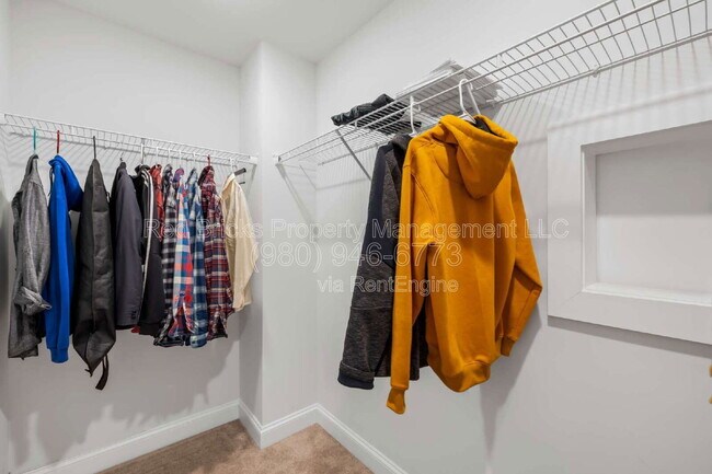 Building Photo - 6126 Russo Ct