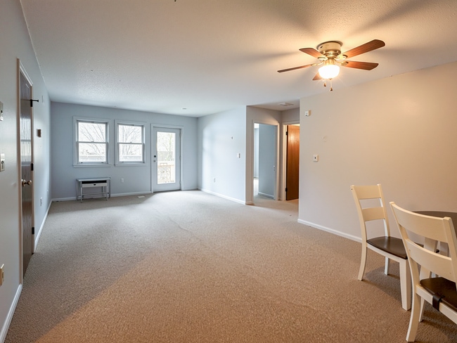 Building Photo - 58 Branch Turnpike