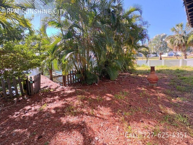 Building Photo - 1152 Lagoon Rd