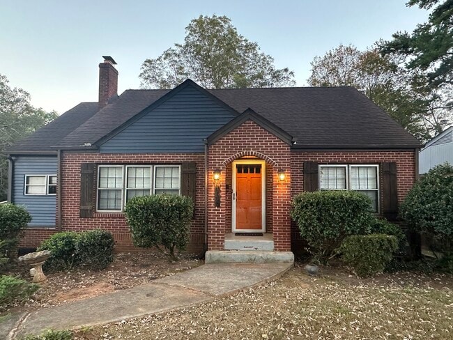 Building Photo - 958 Winburn Dr