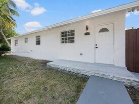 Building Photo - 139 NE 17th St