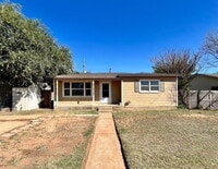 Building Photo - Charming 2-Bedroom Home with Large Backyard!