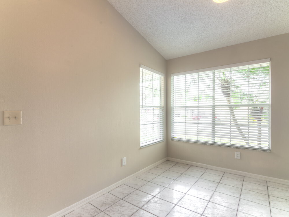 Building Photo - 1247 Holly Springs Cir
