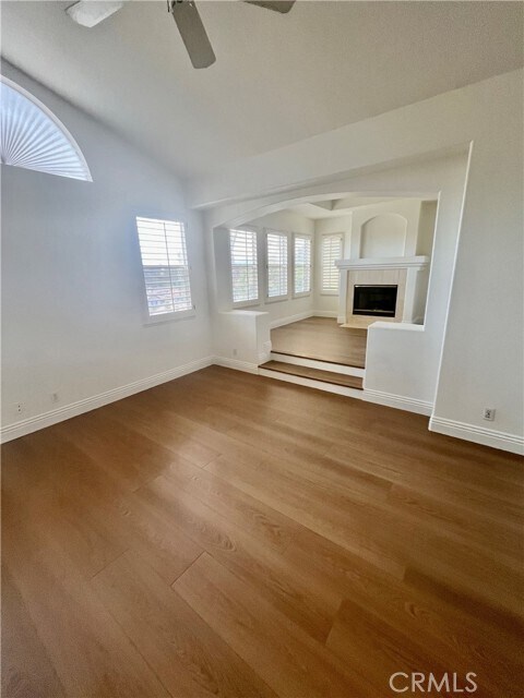 Building Photo - 7 Belcanto