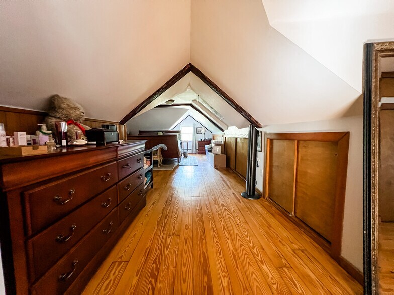 Building Photo - 4 Shawsheen Rd