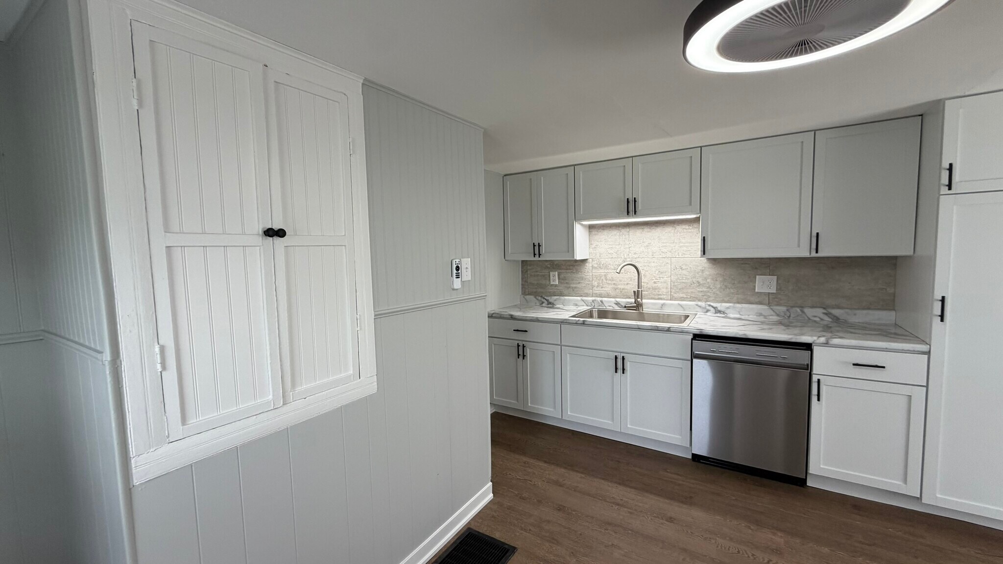 Building Photo - 4815 Lexington Blvd