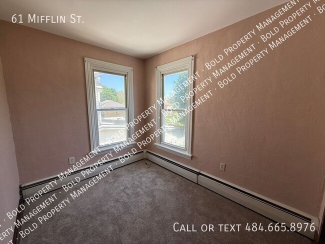 Building Photo - 61 Mifflin St