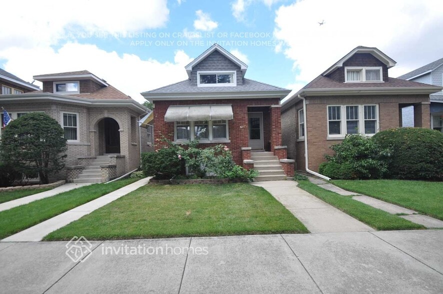 Primary Photo - 5458 N Marmora Ave