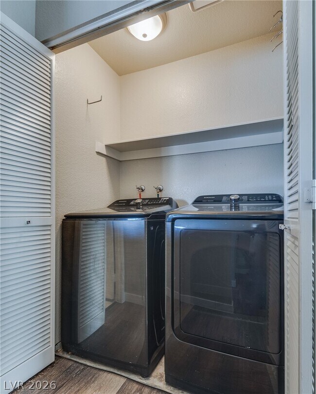 Building Photo - 2232 Chapman Hill Dr