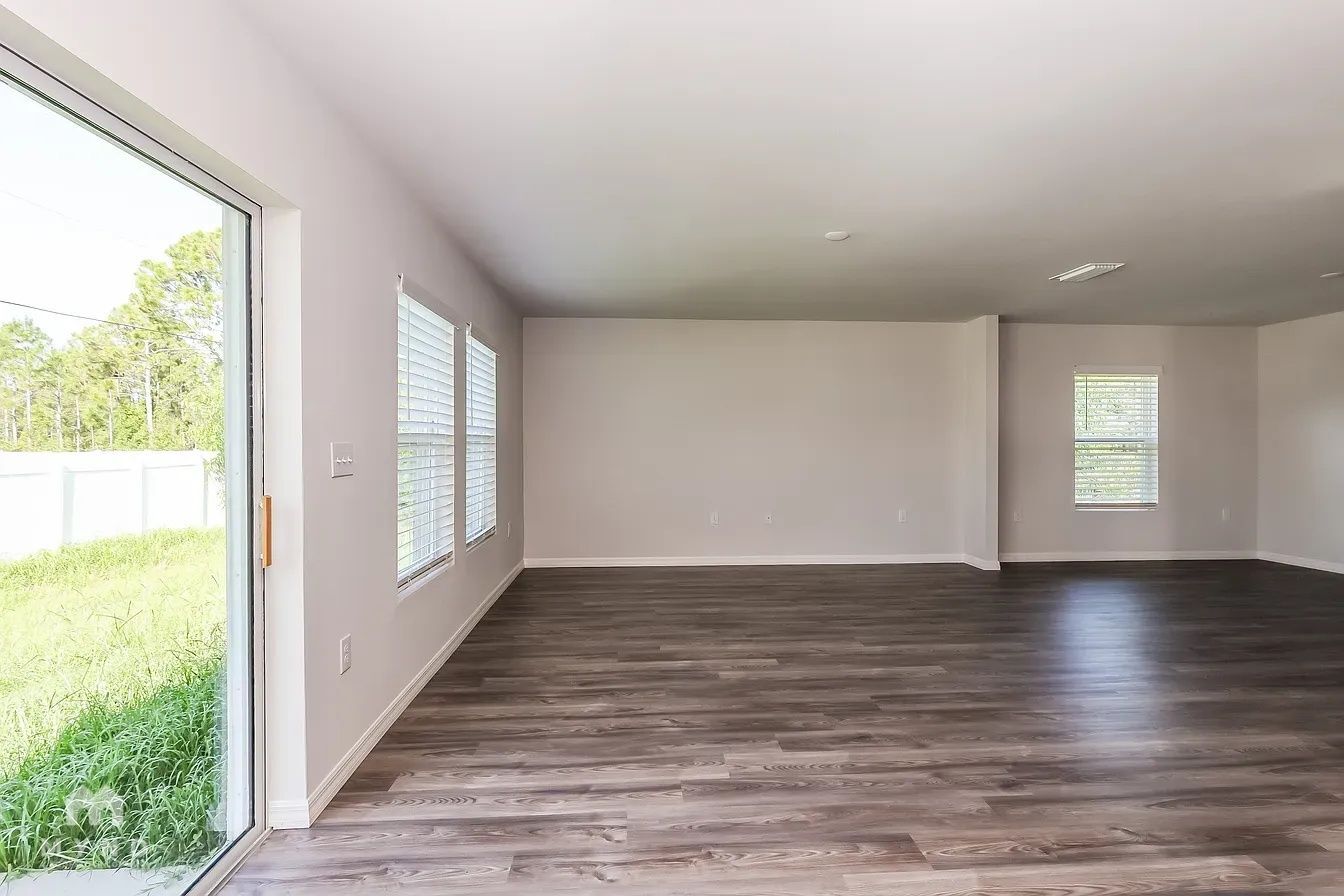 Building Photo - 28257 Chinquapin Dr