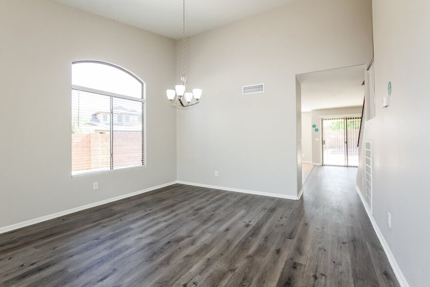 Building Photo - 12307 W Orange Dr