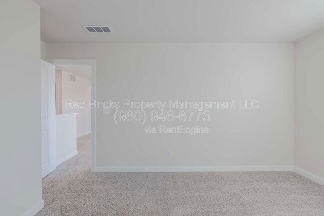 Building Photo - 11910 Silverheel Ln