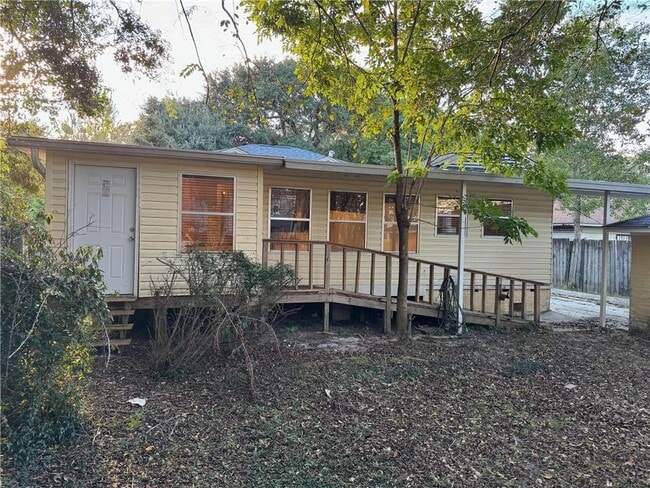 Building Photo - 35 E Chadwick Dr
