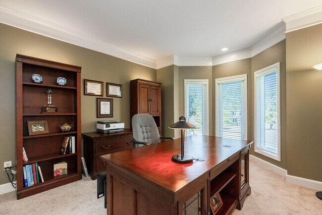 Building Photo - {5801} Spacious 2 Story Home in highly des...