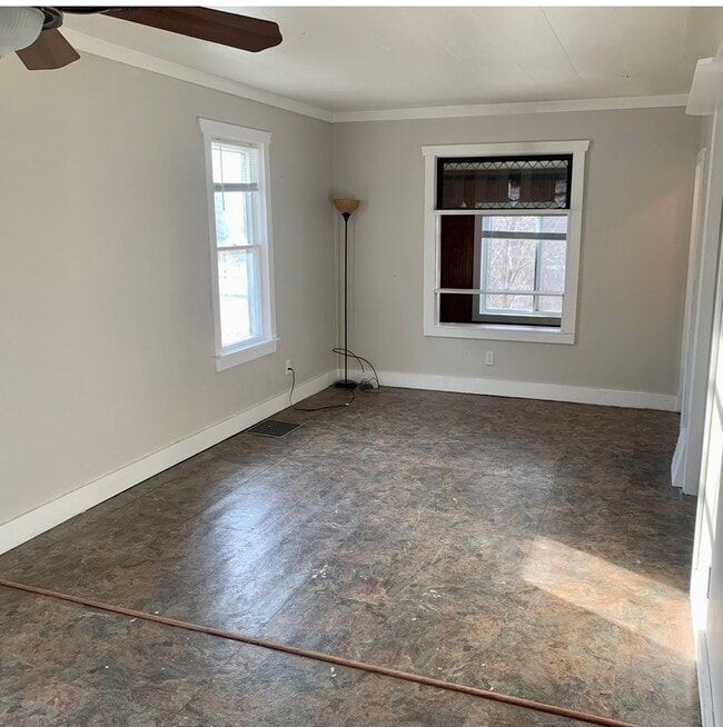 Building Photo - 317 5th Ave