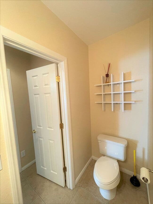 Building Photo - Two-story 4 BR & 3 BA designs offer luxuri...