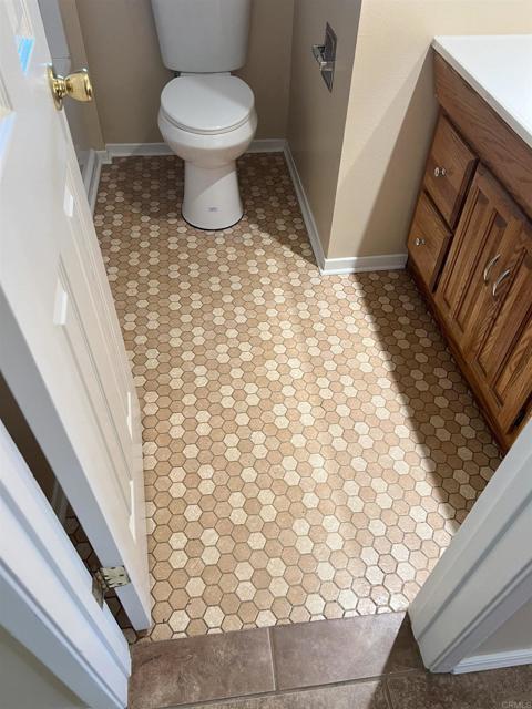 Building Photo - 4054 Mt Barnard Ave